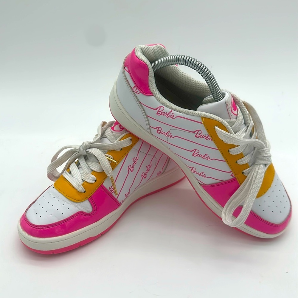 Barbie by Mattel Women's Casual Court Sneaker Shoe Pink White Size 7
